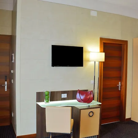 Lh Sirio 4*